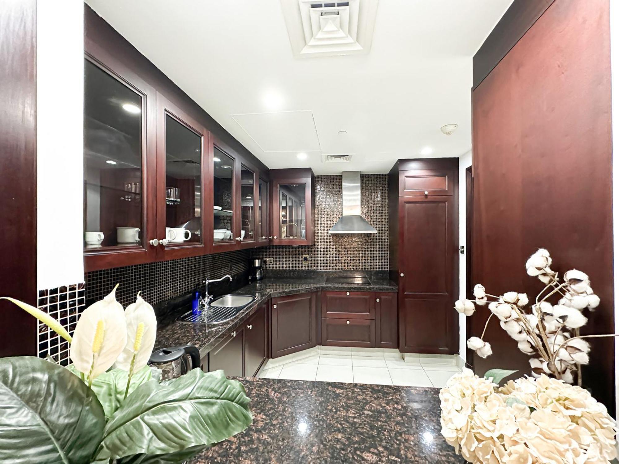 Trophy 2Br Aladdin Estate W Burj Khalifa View Lägenhet Dubai Exteriör bild
